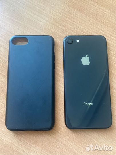 iPhone 8, 64 ГБ