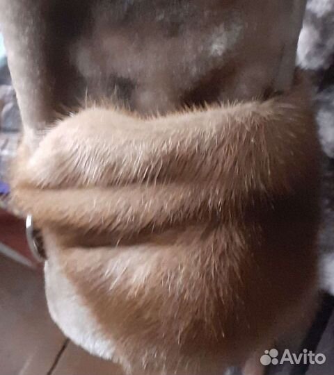 Шуба мутоновая с капюшоном