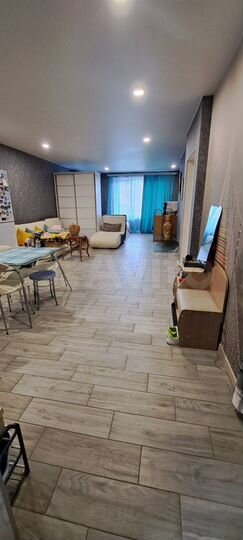 Таунхаус 210 м² на участке 1 сот.