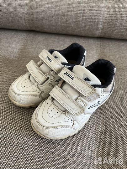Кроссовки детские 24 размер