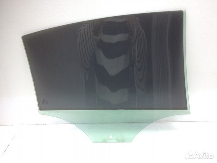 Стекло двери заднее левое Volkswagen Passat B7 B7