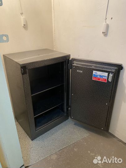 Сейф взломостойкий ст-306.сc09