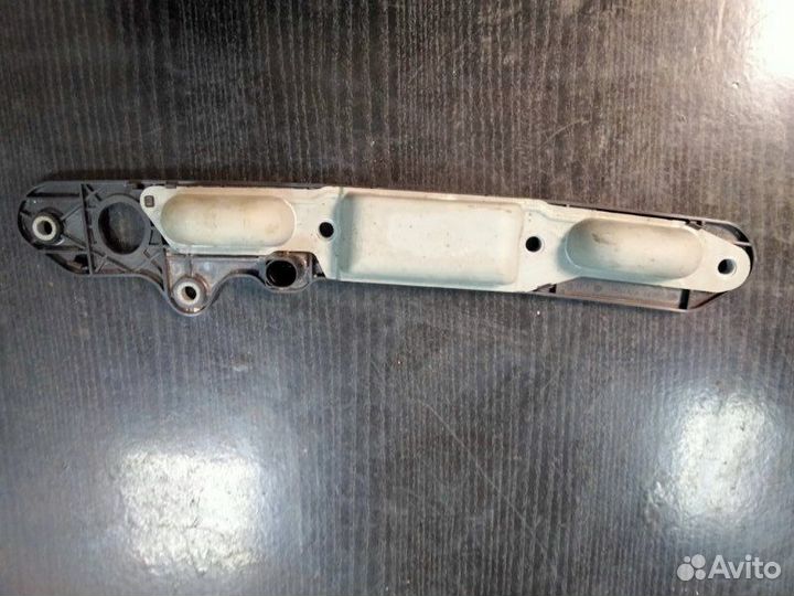 Кнопка открывания багажника Volkswagen Golf 5 Plus