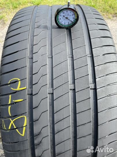 Firestone Roadhawk 275/40 R20