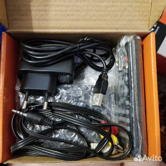 TV приставка Cadena CDT-100