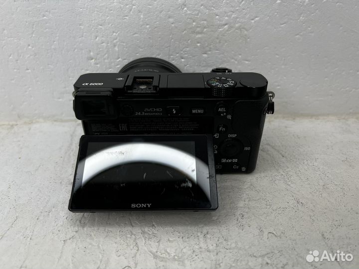 Sony A6000 kit 16-50mm пробег 2.500 обмен/продажа
