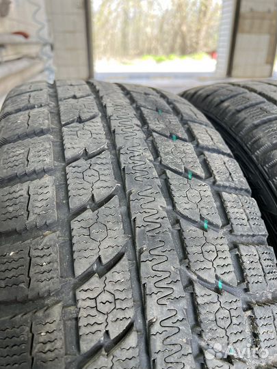 Toyo Observe GSi-5 245/45 R18