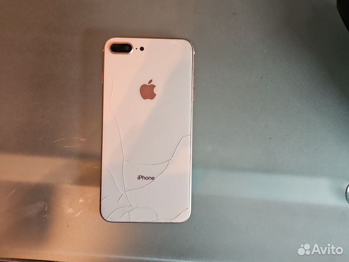 iPhone 8 Plus, 64 ГБ