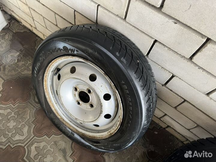 Bridgestone Blizzak DM-Z2 185/65 R14 82S