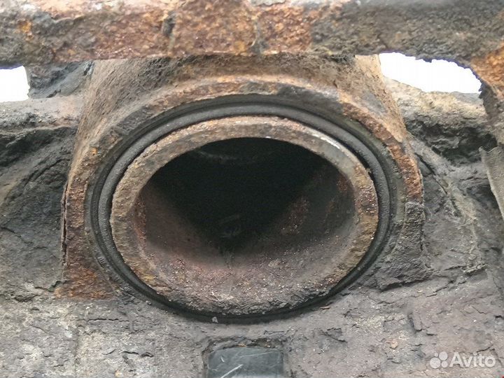 Суппорт передний левый для Renault Megane 2