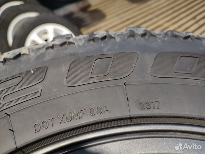 Joyroad MT200 235/75 R16