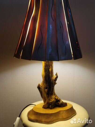 Лампа настольная