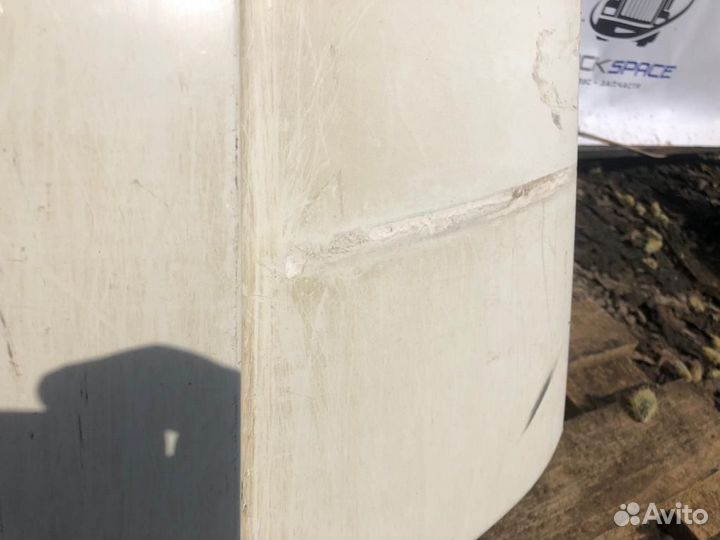 1876029 Спойлер кабины верхний левый Daf XF105