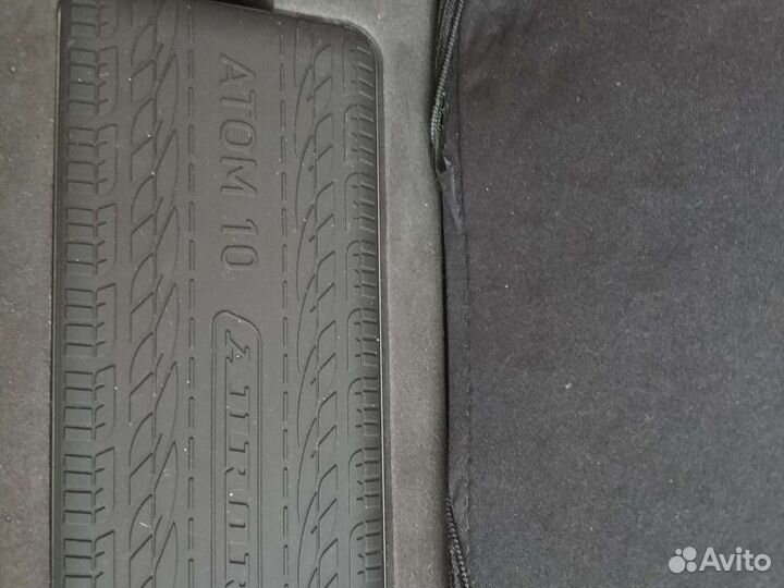 Пауэрбанк и пусковое устройство avrora atom 10