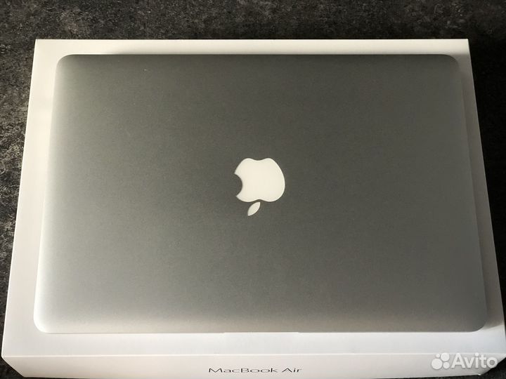Apple MacBook Air 13 2017 (2019) i5 8Gb SSD 128Gb
