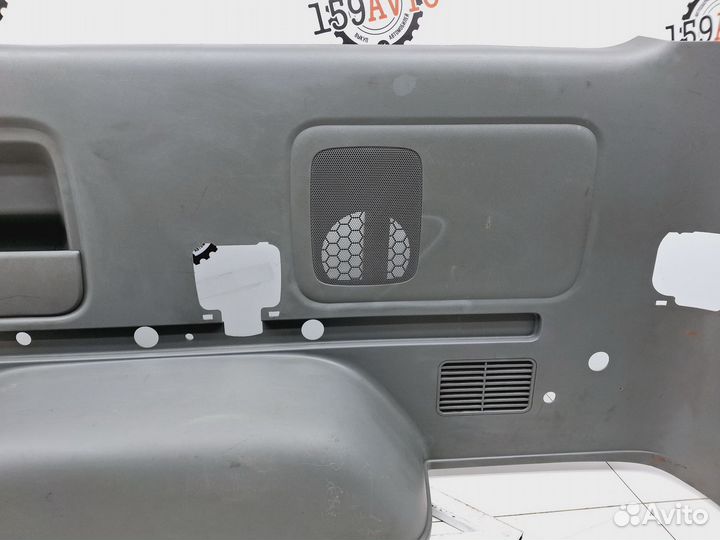 Обшивка салона Toyota Hiace (H200) 2004-2019