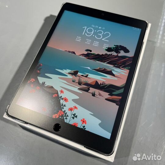 Apple iPad 9-го поколения 64 GB Space Gray