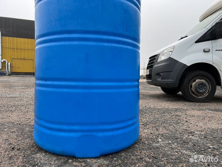 Бочка пластиковая 1 куб для воды