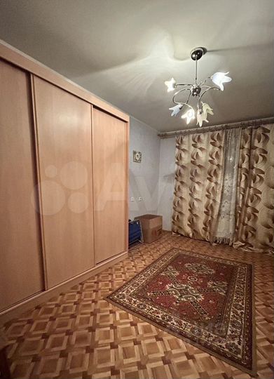 2-к. квартира, 54 м², 1/9 эт.
