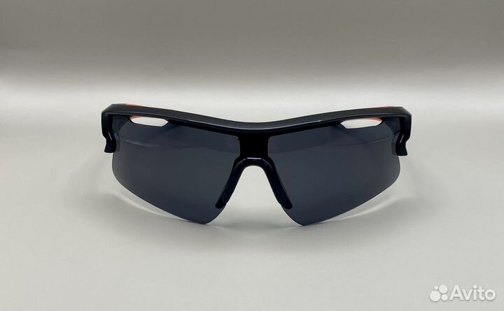 Очки спортивные
