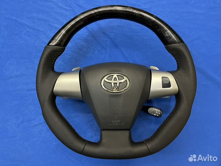 Анатомический руль с косточкой Toyota Corolla 150