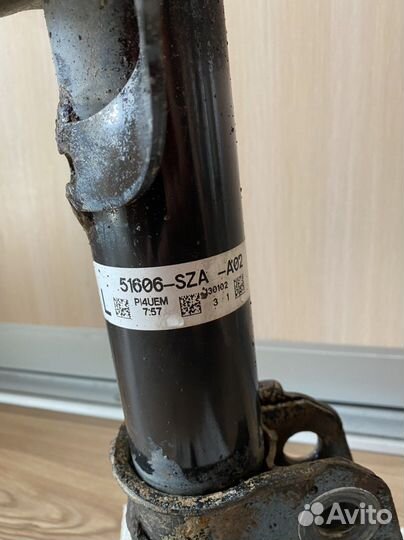 Передние амортизаторы Honda Pilot 2