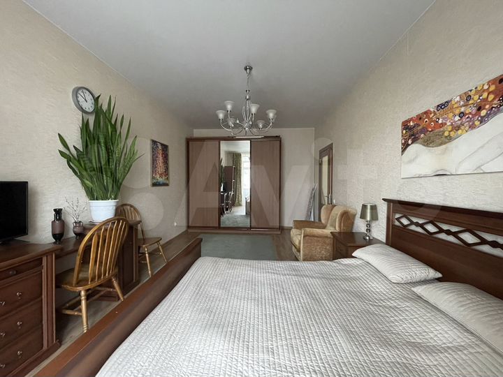 2-к. квартира, 54 м², 3/5 эт.