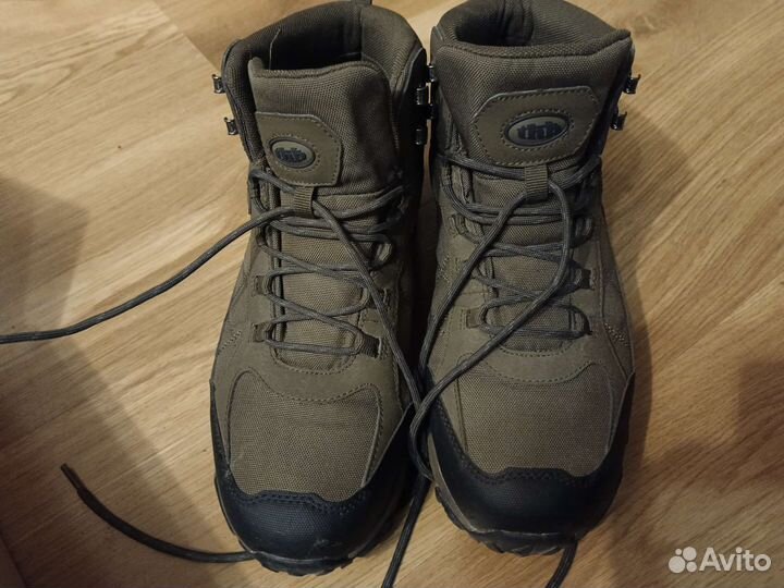 Трекинговые ботинки сплав