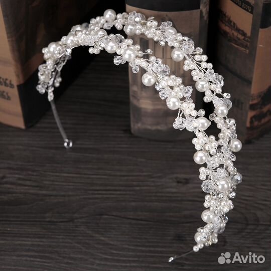 Украшение для волос, заколка