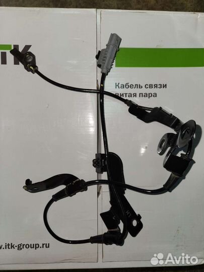 Датчик задний левый ABS Kia Sorento MQ4