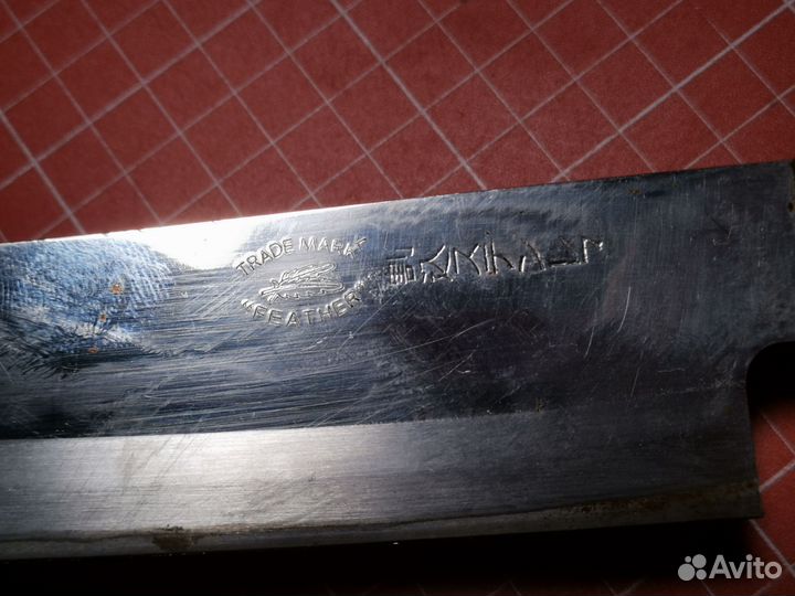 Японский кухонный нож Сантоку Feather. Ламинат