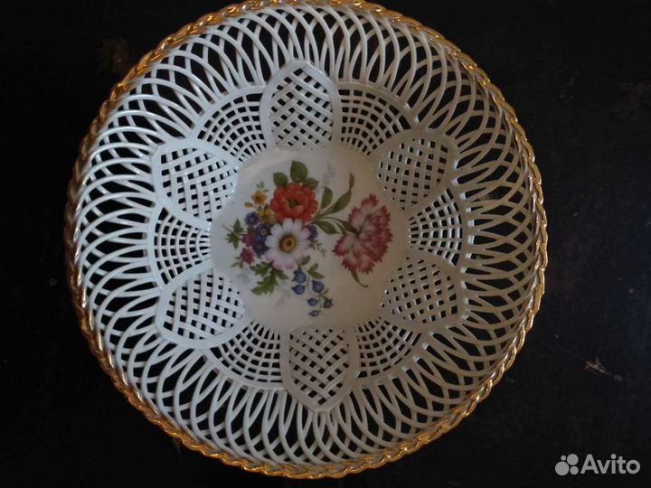 Винтажные плетёные конфетницы