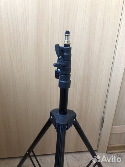 Штатив трипод