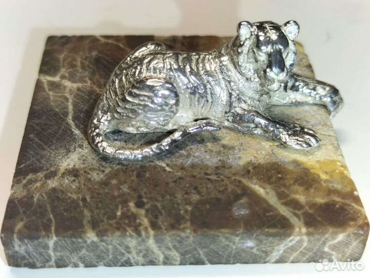 Серебряный тигрёнок