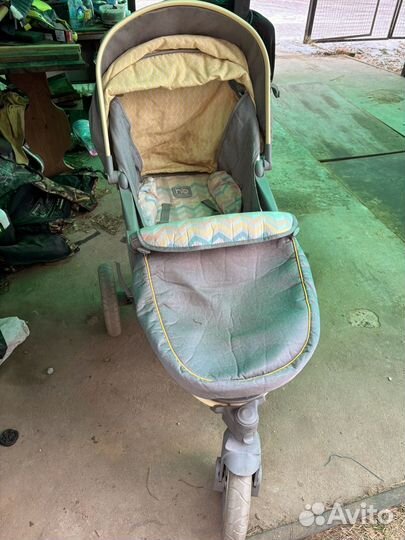 Прогулочная коляска