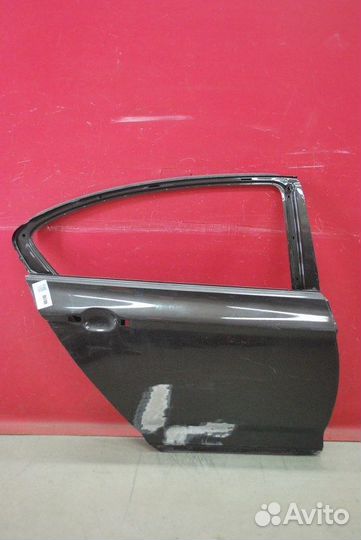 Дверь задняя правая Volkswagen Passat
