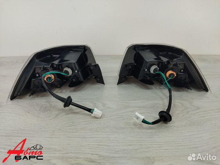 Фонарь левый/правый Mitsubishi Lancer X черный