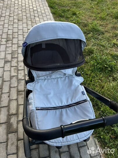 Коляска Chicco 2 в 1 трансформер