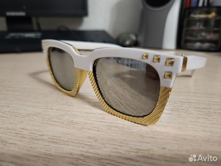 Солнечные очки