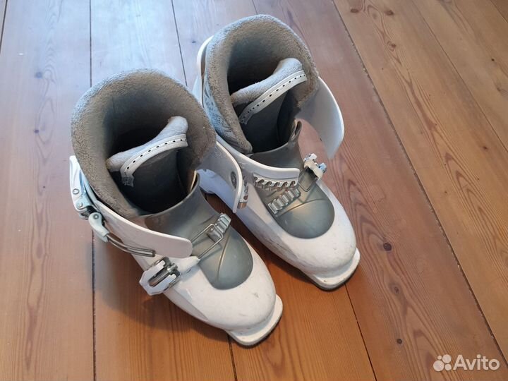 Горнолыжные ботинки детские 22.5