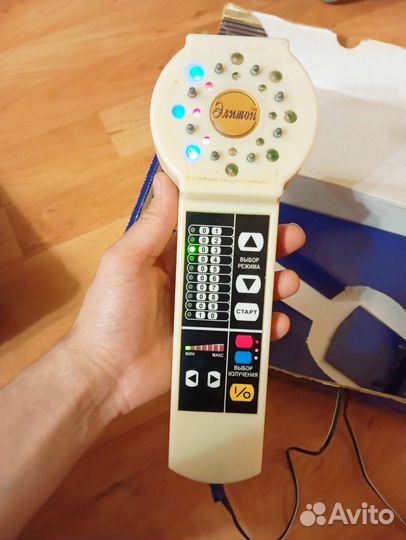 Медицинский аппарат комплексной терапии 