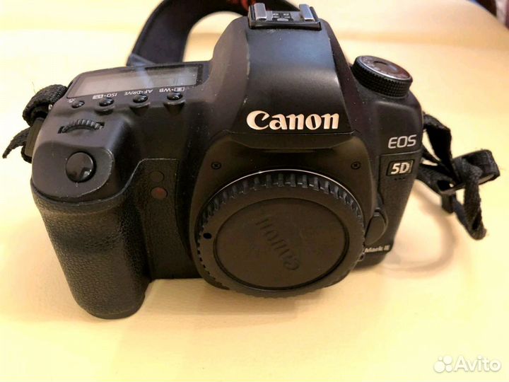 Зеркальный фотоаппарат Canon Mark II body