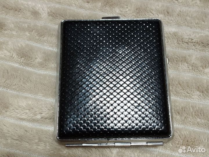 Старинные бумажные деньги и металлические монеты