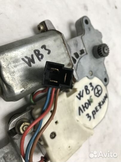 Моторчик люка VW Passat B3