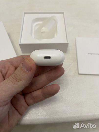 Наушники Apple AirPods (1 поколение)