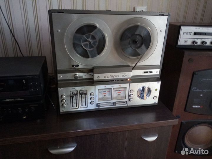 Катушечный магнитофон 