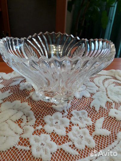 Хрустальная ваза