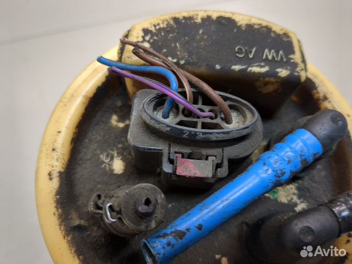 Насос топливный электрический Volkswagen Touran