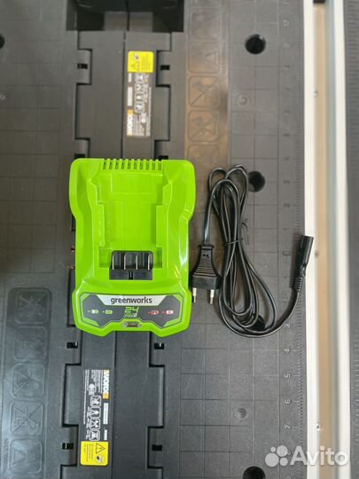 Зарядное устройство Greenworks G24C4 24V 2946407