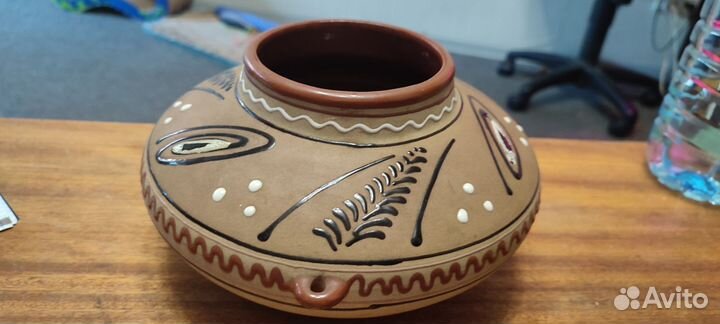 Глиняное кашпо подвесное